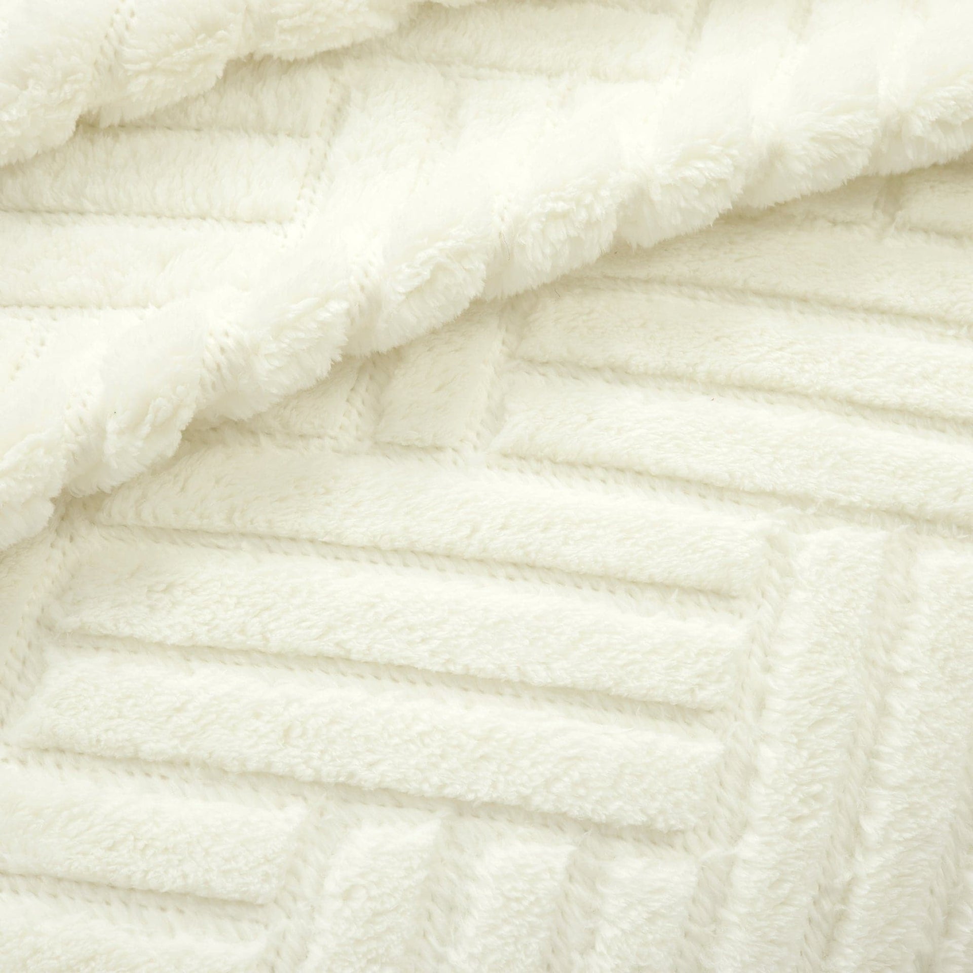 Super Cozy Ultra Soft Sherpa Jacquard Geo Blanket/Bedspread