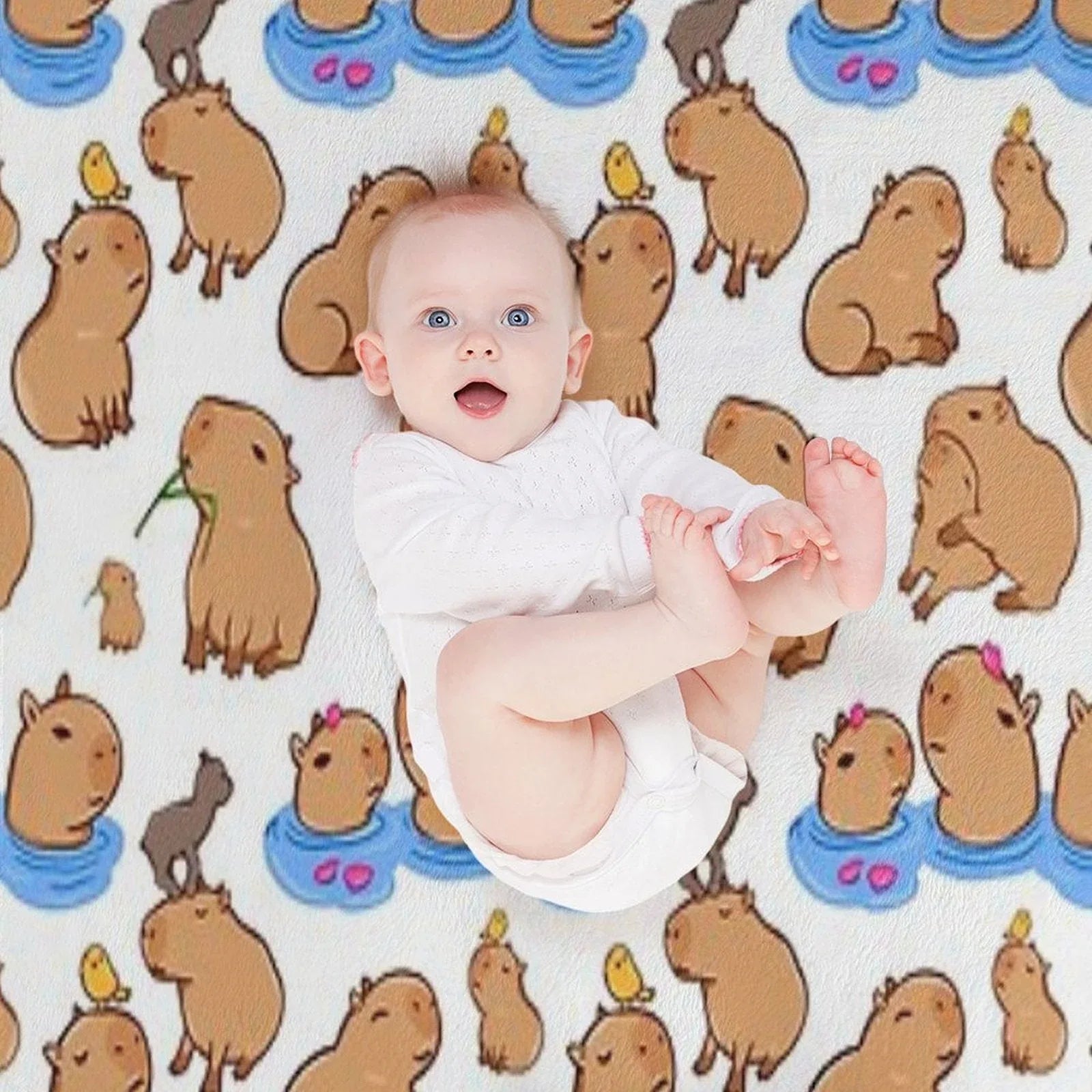 Capybara Pattern Throw Blanket