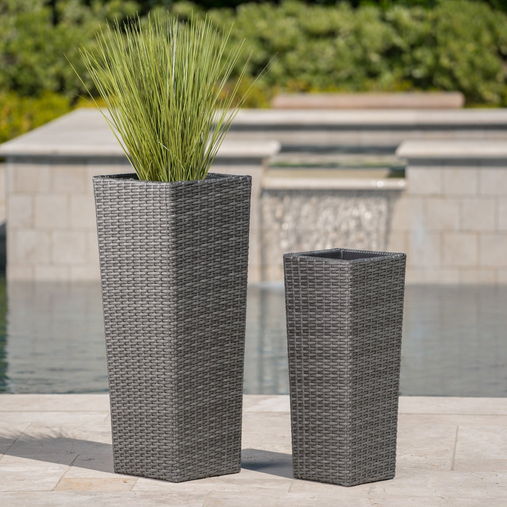 Rattan FLOWER POT Decorative Planter for Indoor and Outdoor Use, Handwoven Design