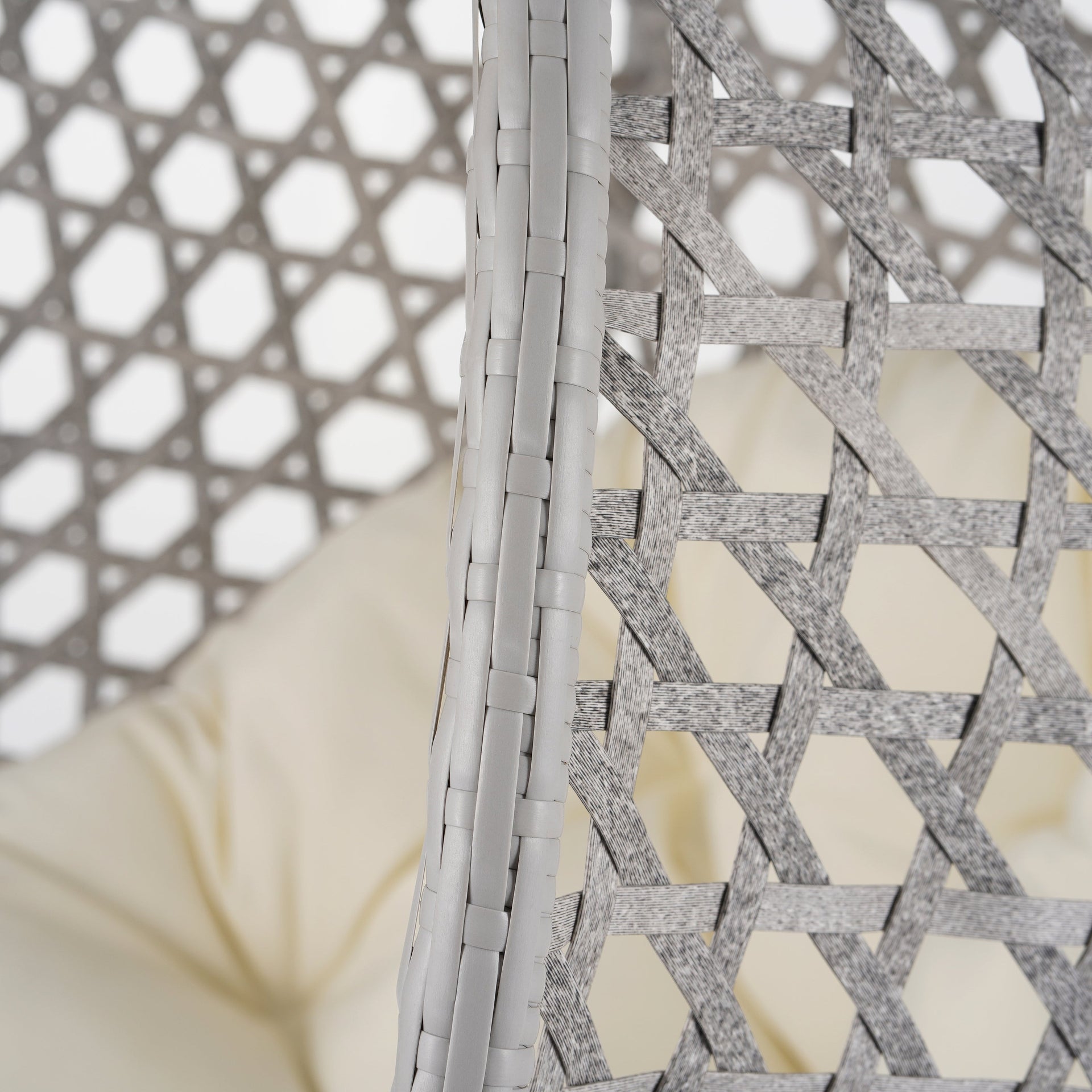 Versatile Hanging Egg Chair for Indoor and Outdoor Use — Comfortable Relaxing Seat