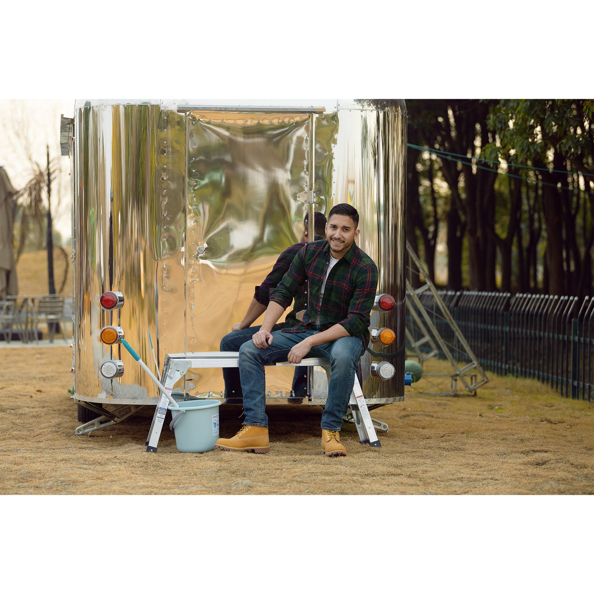 Work Platform Aluminum Portable Bench Folding Ladder ANSI Capacity 225 LBS 40