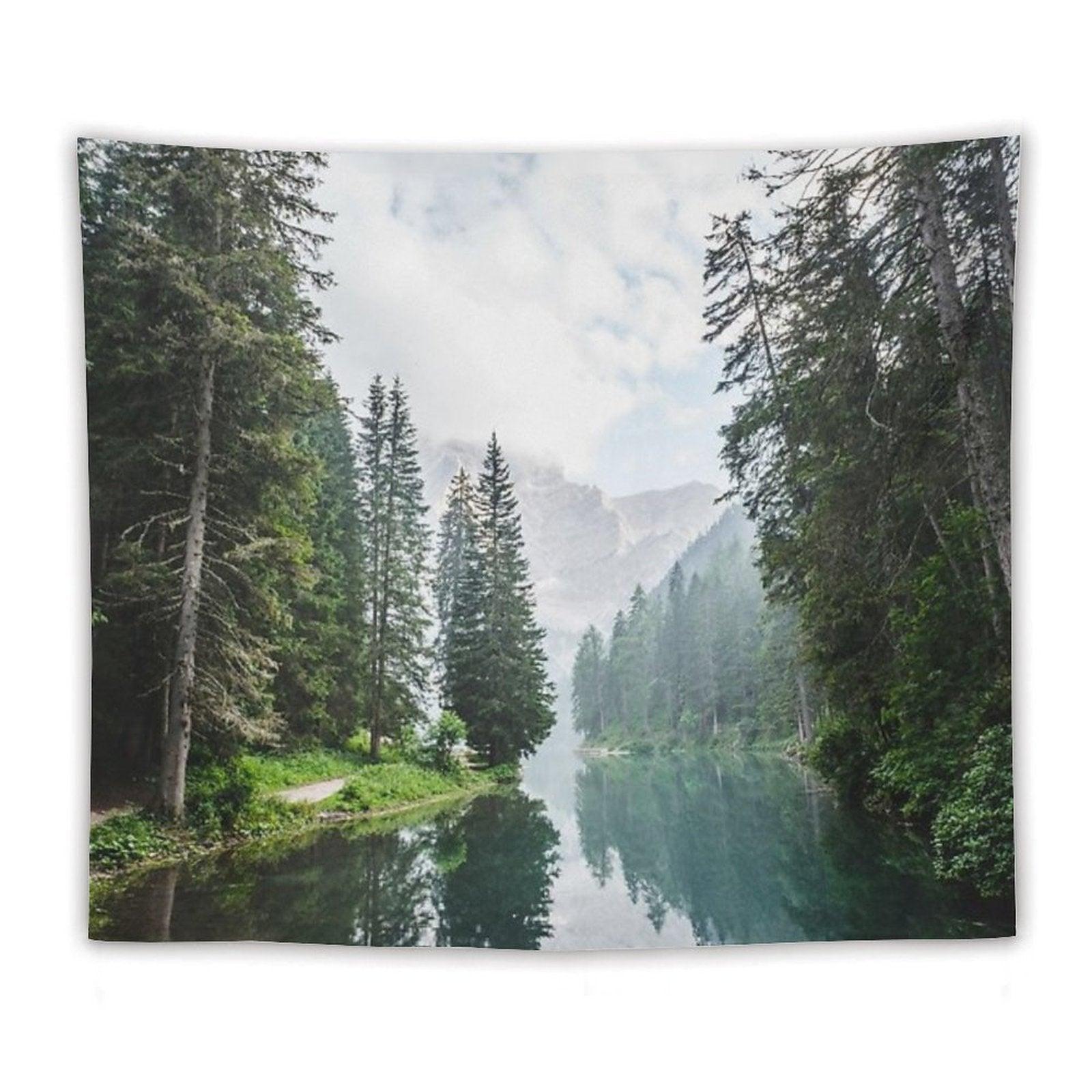 Live The Adventure - Lago Di Braies X Tapestry