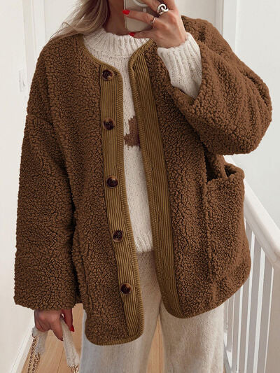 Modern Cozy Women Luxuriously Cozy Contrast Button Up Sherpa Jacket with Pockets For Fall & Winter