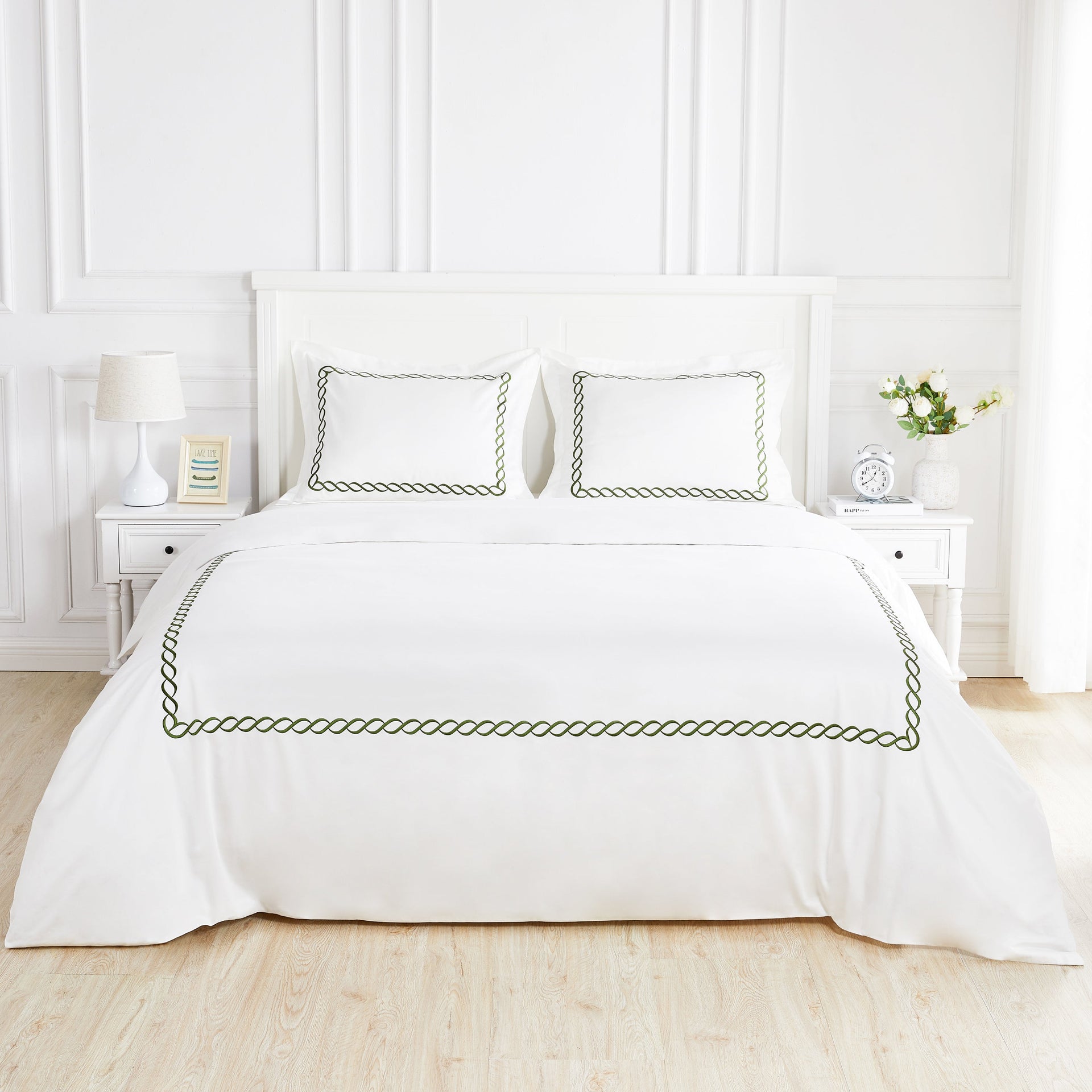 600 Thread Count Rope Embroidered Duvet Set