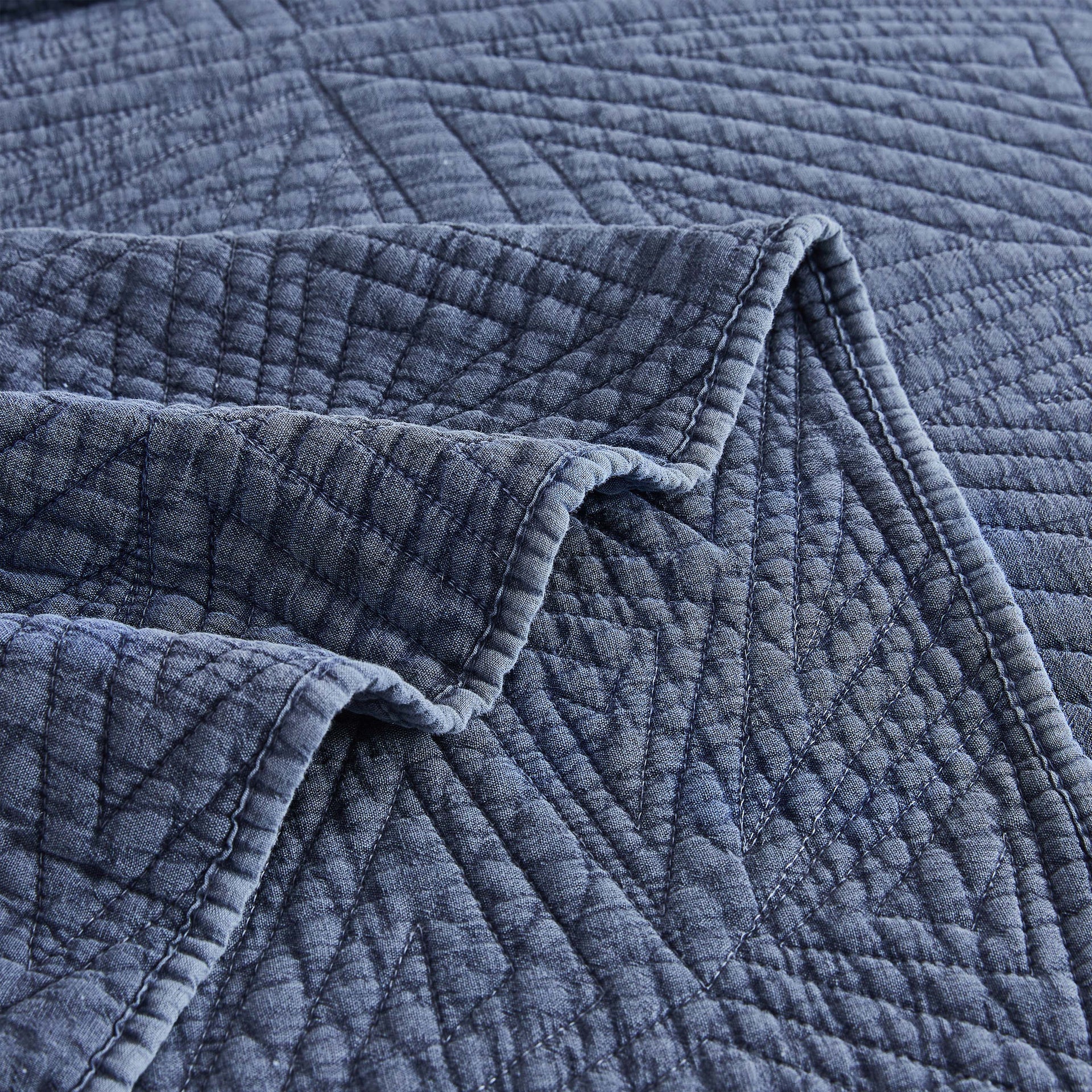 Dancing Triangles Stonewashed Cotton Quilt Set