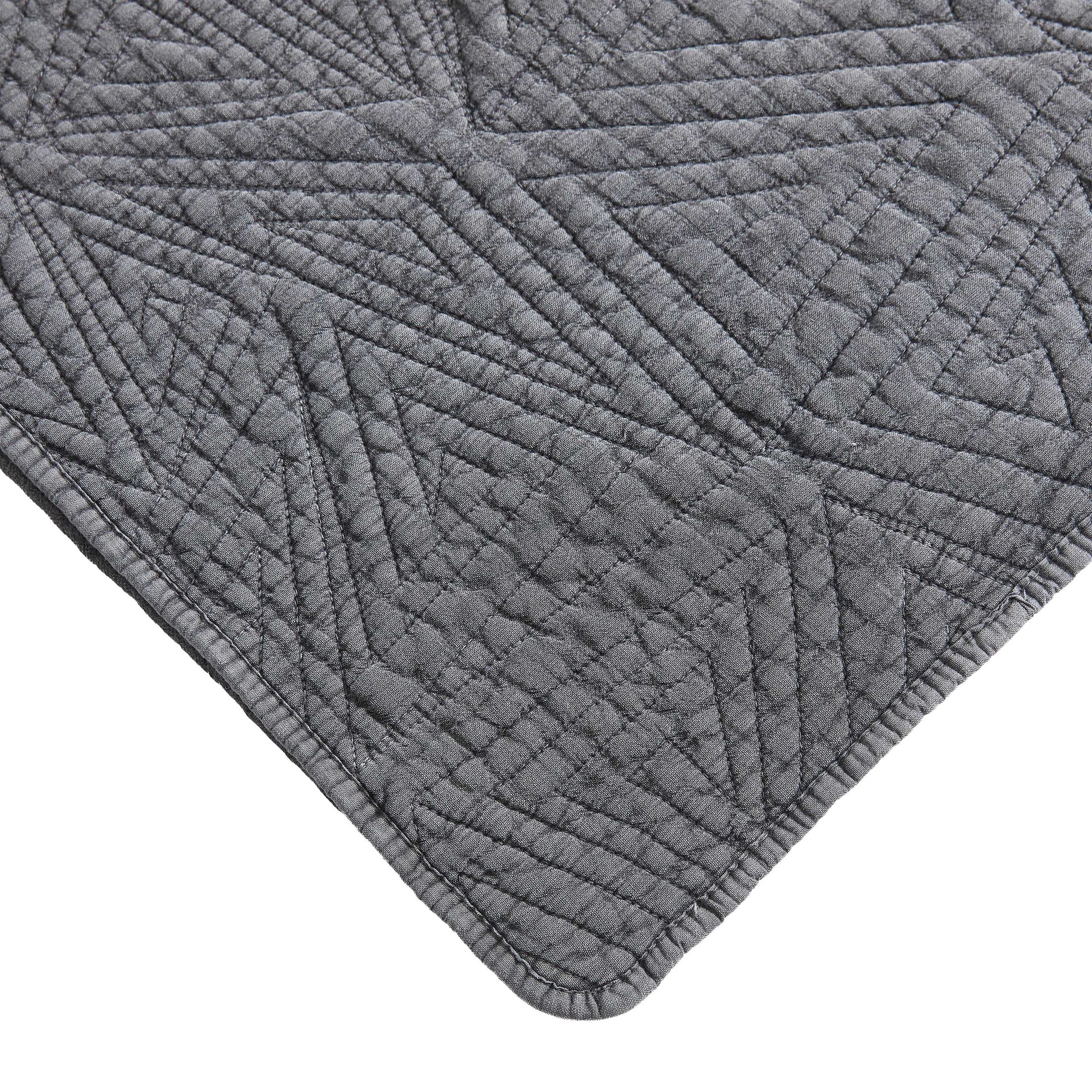 Dancing Triangles Stonewashed Cotton Quilt Set