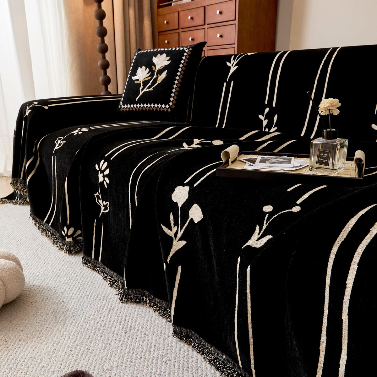 Chenille Jacquard Sofa Throw Cover with Tassel Soft Thick Couch Protector Blanket