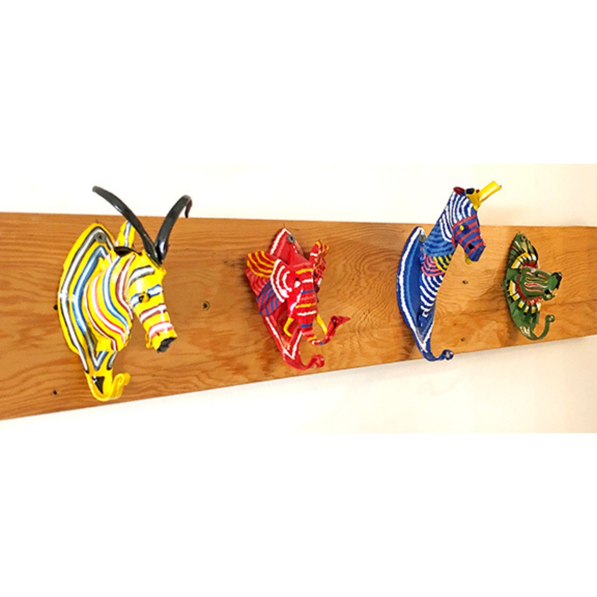 S/4 Painted Tin Hooks