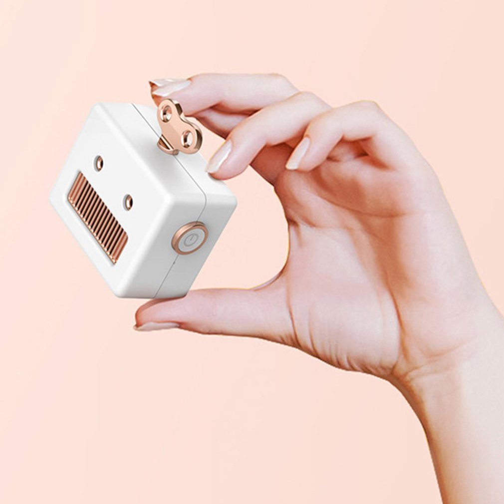 Portable Retro Robot Shape Bluetooth Speaker Cartoon Mini Outdoor Wireless Speaker HIFI Bass Column Loudspeaker With Microphone