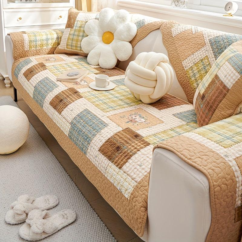Premium Pet Couch Cover - Non-Slip Sofa Protector for Dogs and Cats