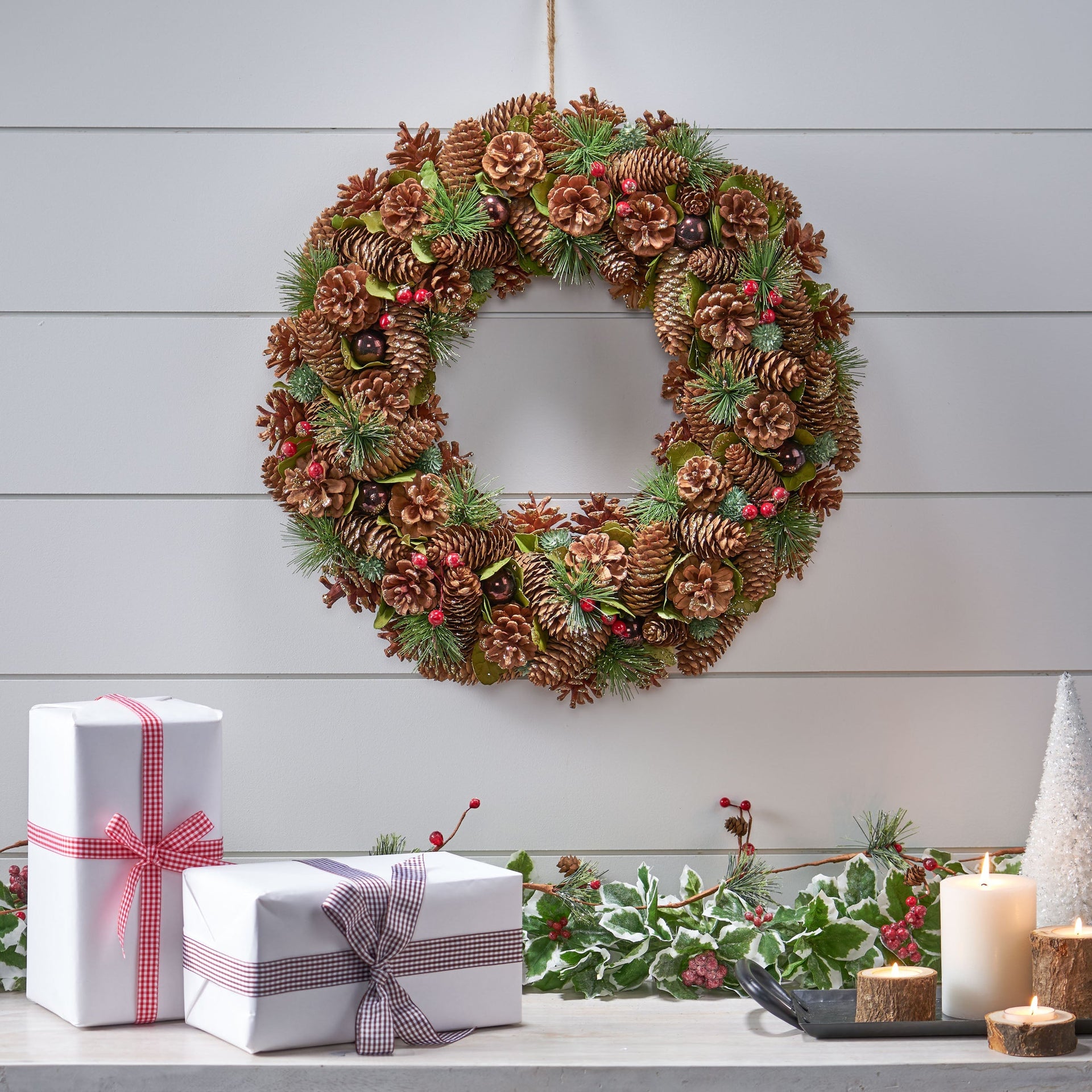 *CLEARANCE SALE* 18.5'' PINE CONE WREATH V.I.P Digital Presence