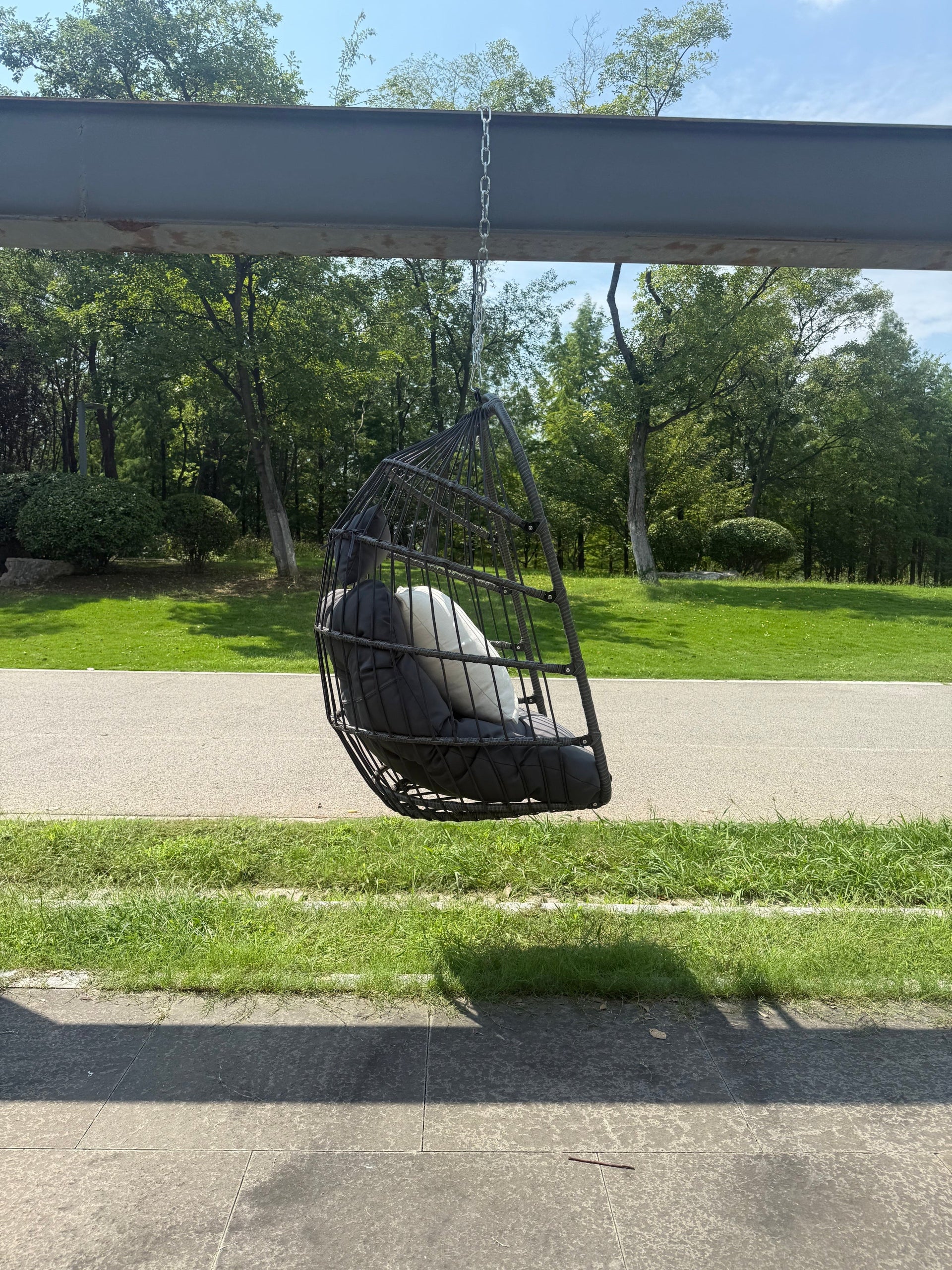 Outdoor Garden Rattan Egg Swing Hanging Chair PE Wicker Hanging Chair for Outdoor Patio