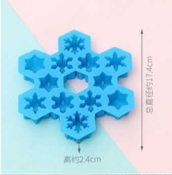 1 PCS Christmas Ice Molds Chocolate Snowflake Cookie Gummies Gummy Silicone Soap Biscuit - Gifts for You 'n Me