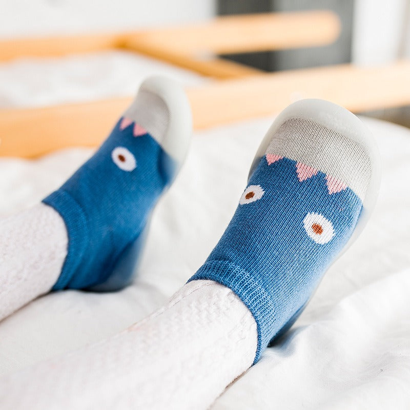 Spring and Autumn Children's Indoor and Outdoor Socks Shoes Baby Step Shoes Boys and Girls Summer Breathable Little Monster Wear resistant Board Shoes