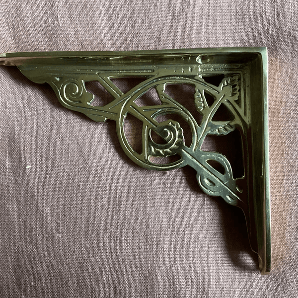 Georgian Shelf Bracket - Unlacquered Brass Polished