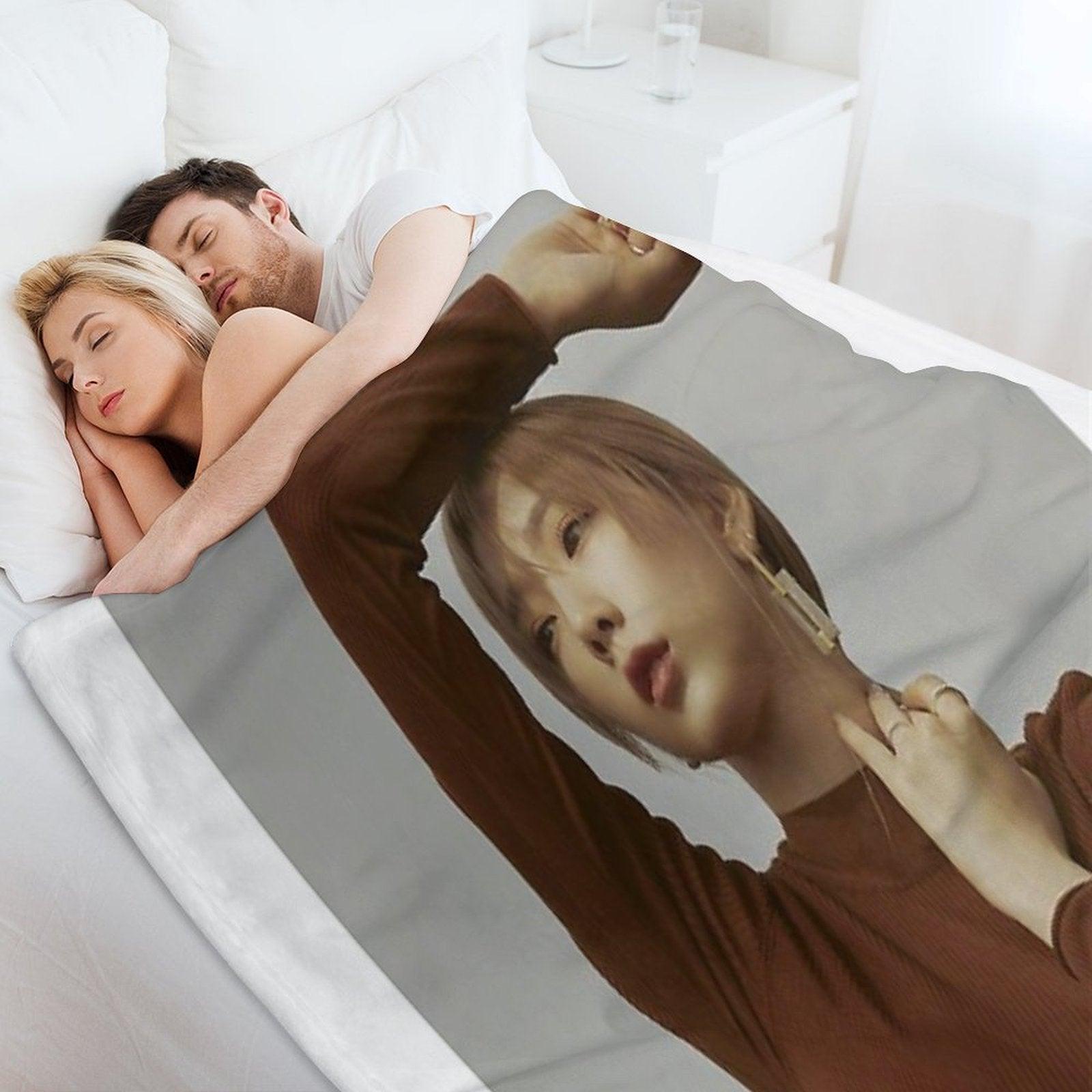GIRLS GENERATION TAEYEON PURPOSE Throw Blanket