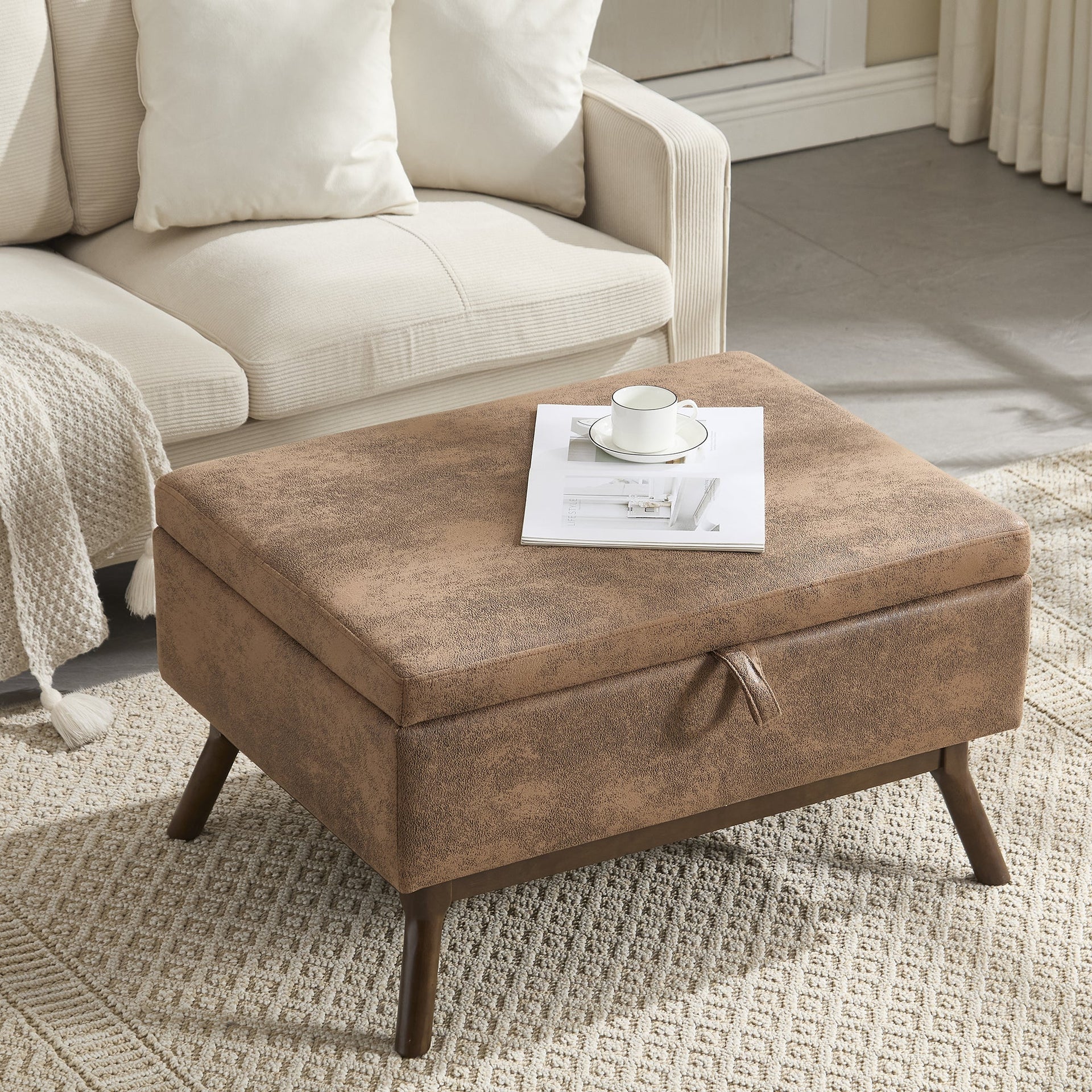 Mid-century modern square coffee table storage bench, assembled, suitable for living room, entryway and family room, used as a coffee table, stirrups, shoe bench