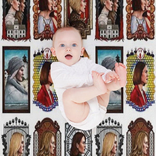 The Queen of Horror Story Shrink-resistant Throw Blanket