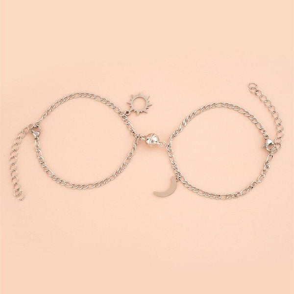 2pcs / Set Elegant Stainless Steel Sun Moon Couple Bracelet Magnet Attracts Jewelry Magnetic Couple Bracelets Set Sliver Chain Bracelet Luxury Heart Bracelet Promise Couples Bracelets For Women Men