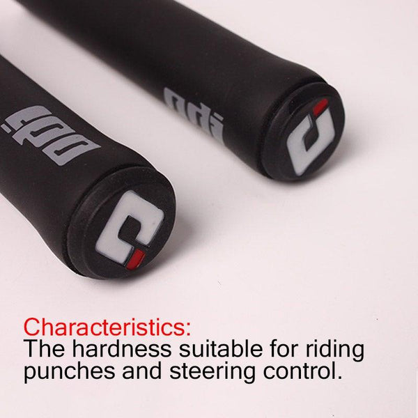 2PCS Silicone Bicycle Handlebar Grips Anti-Slip Shock-Asorbing Mountain Bike Handlebar Grip Silica Gel Super Light Anti-Skid Shock-Proof Handle Bar Locking Grips Cycling Grips