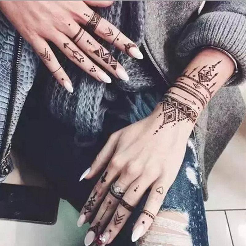 2Pcs/Set Temporary Womens Tattoo 25 Luxury Designs Body Art Waterproof Tattoo For Hands Wedding Party