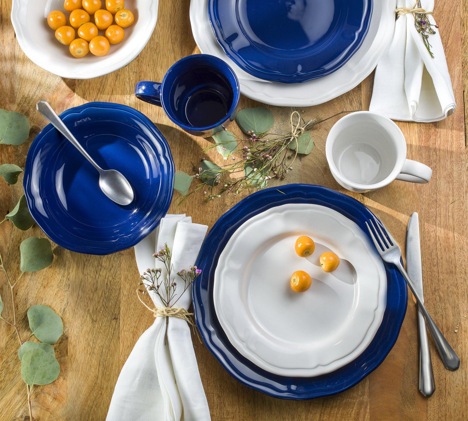 Siena 16 Piece Stoneware Dinnerware Set, Service for 4