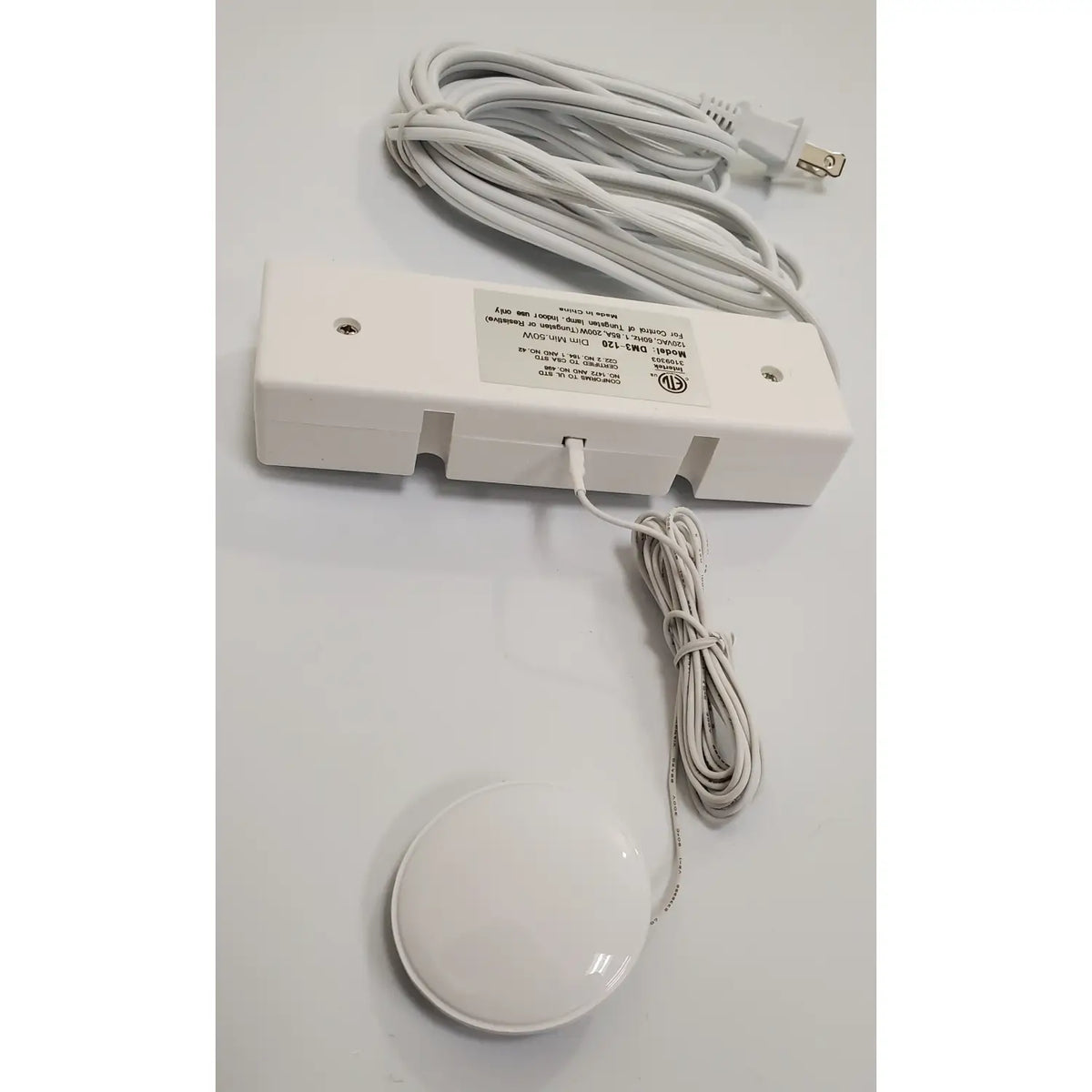 3 Level touch Light Dimmer with 3 Plug - Receptacles 120V