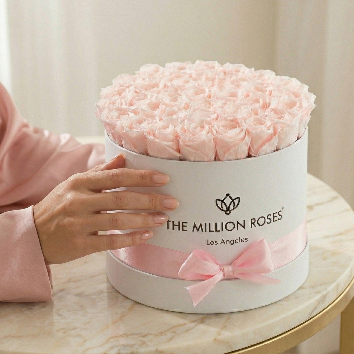Supreme White Box | Light Pink Roses
