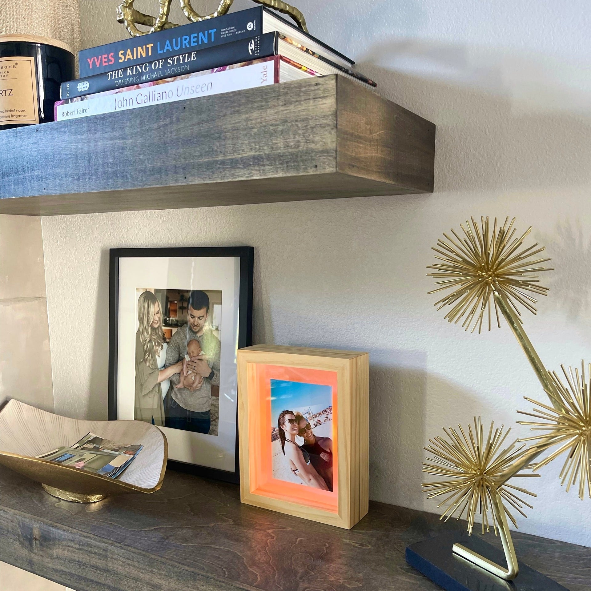Friendship Frame – Wi-Fi Picture Frame Lamp | Share Light & Memories Long Distance
