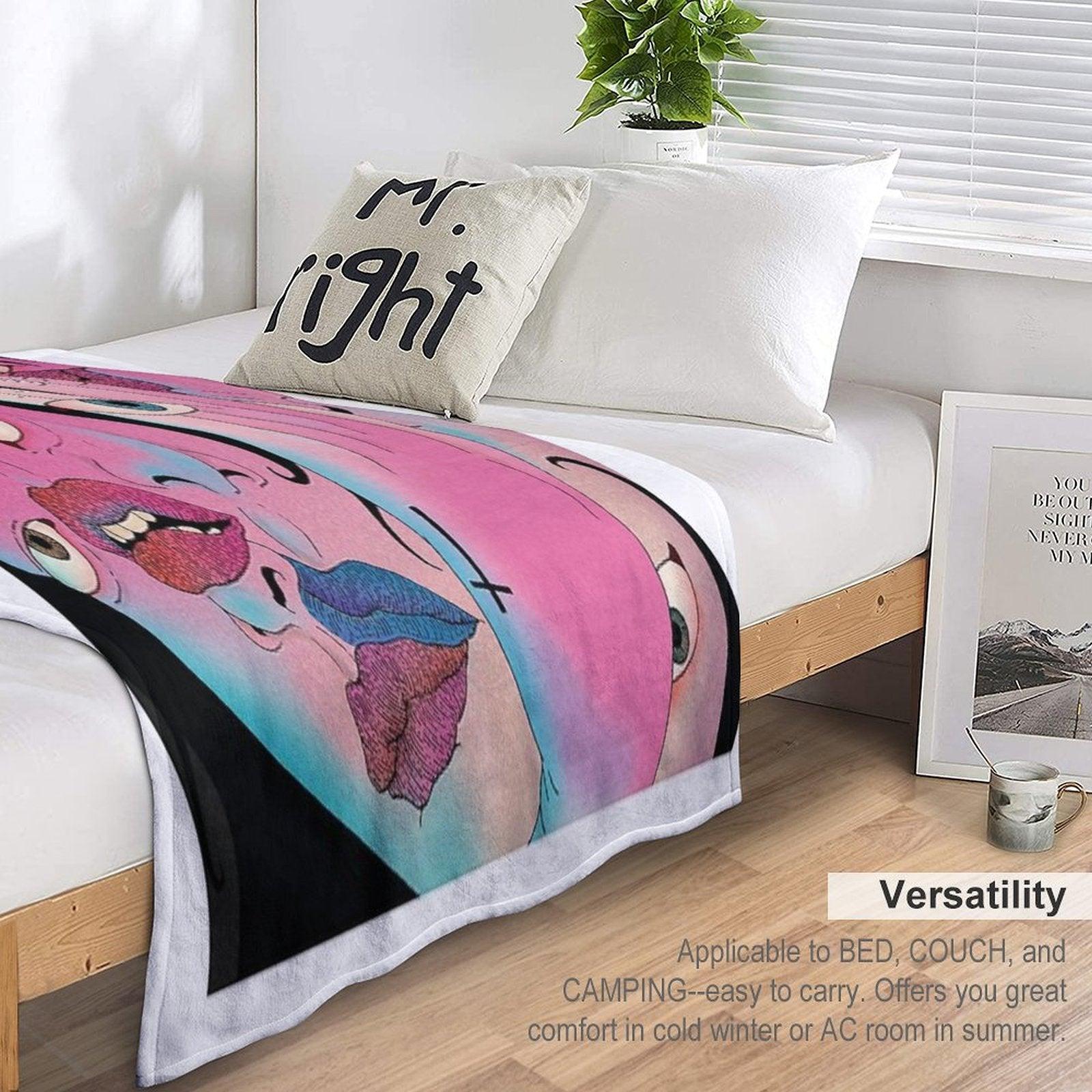 NNV Throw Blanket