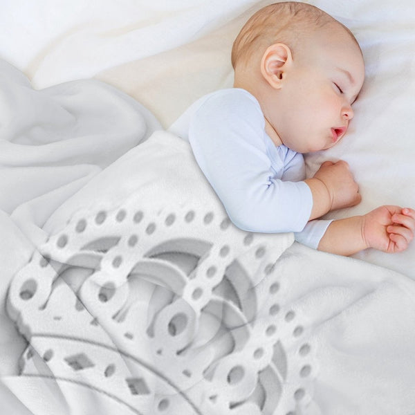 Madrid # Real Logo White Plush Throw Blanket