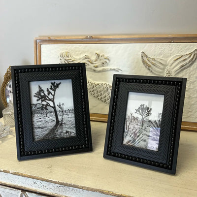 CLASSIC WOOD PHOTO FRAME IN BLACK