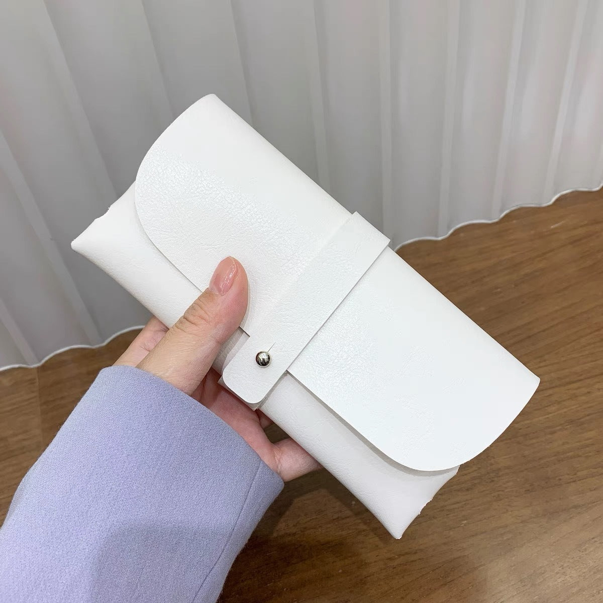 Glasses case Glasses bag Polarized card Glasses cleaning machine Button box Zipper box Glasses bag