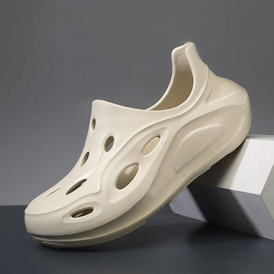 Soft soled toe hole slippers with simple breathable and comfortable fit for beach sandals