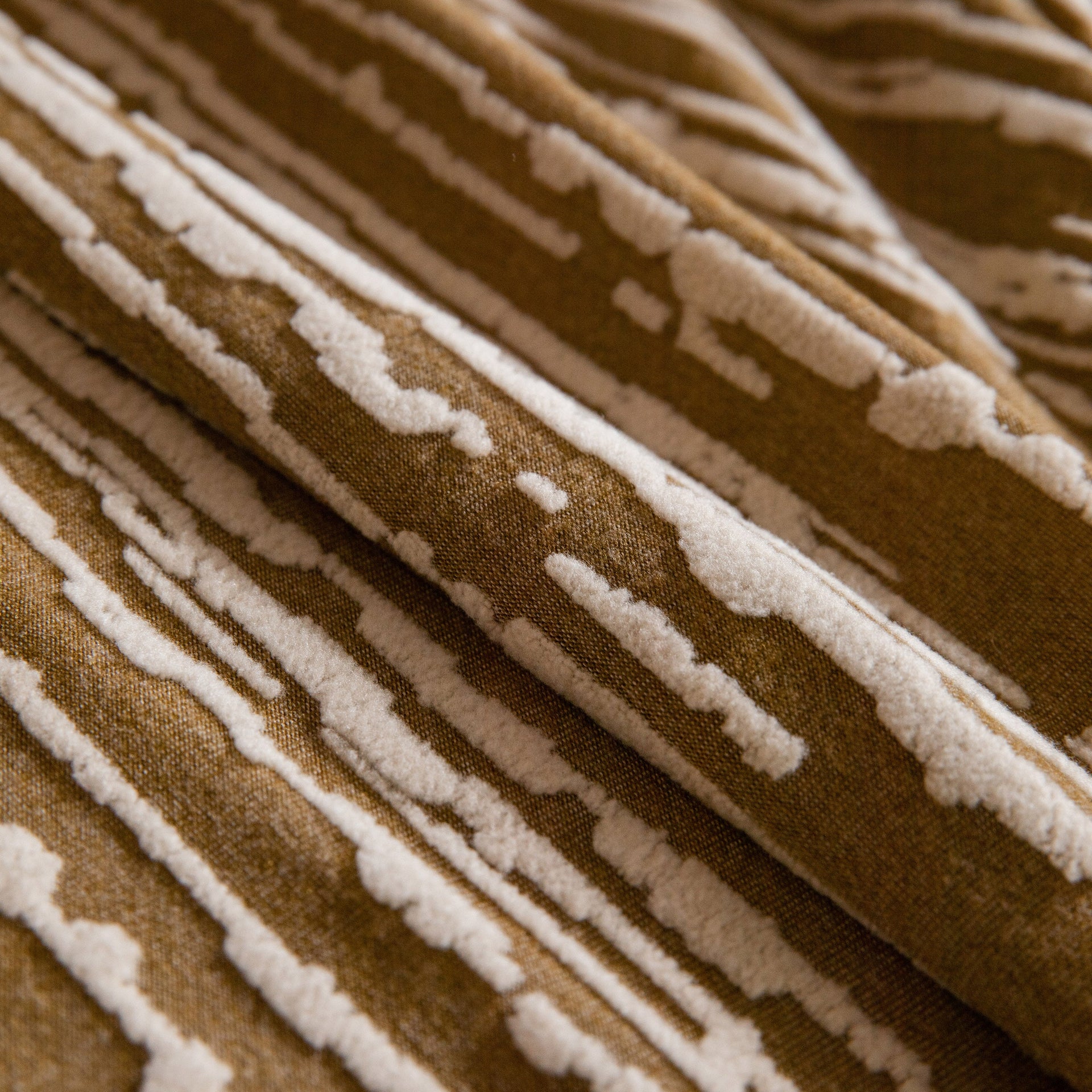 High Stretch Couch Slipcover with Abstract Stripe, Washable Non-Slip Cover for Dogs