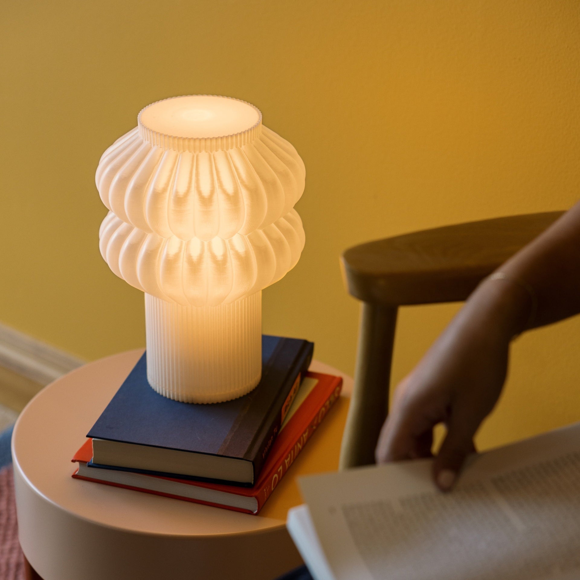 Oppi Table Lamp - Natural Terra Labs