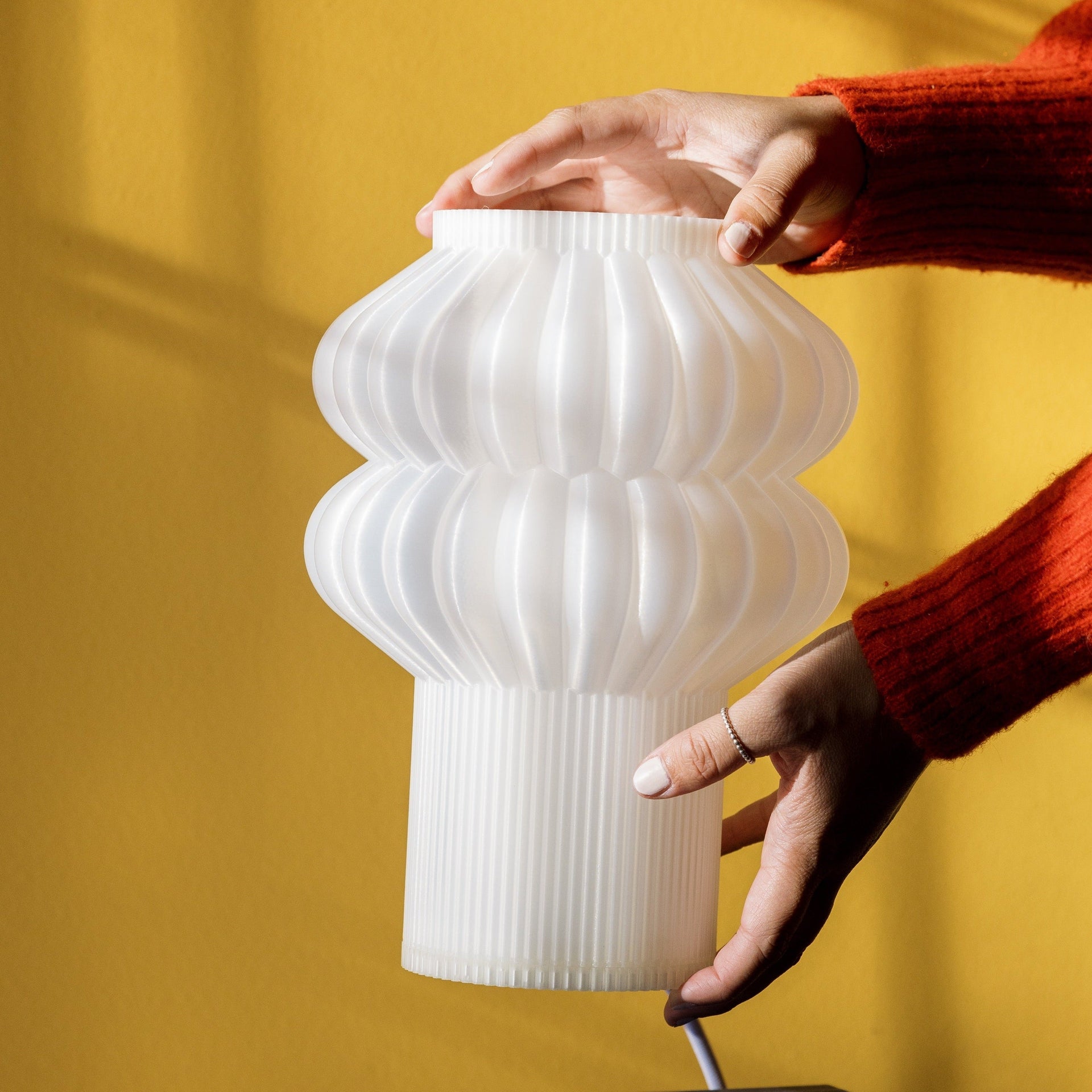 Oppi Table Lamp - Honey Terra Labs