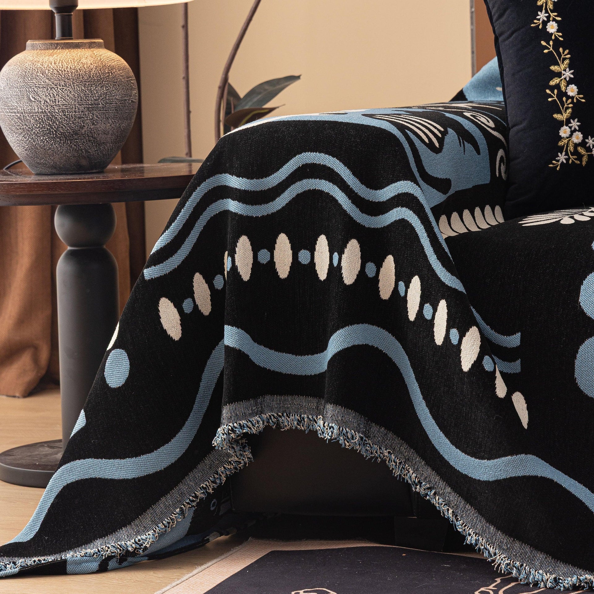 Boho Chic Woven Throw Blanket for Couch, Washable Couch Cover for Pets, Dogs, Cats