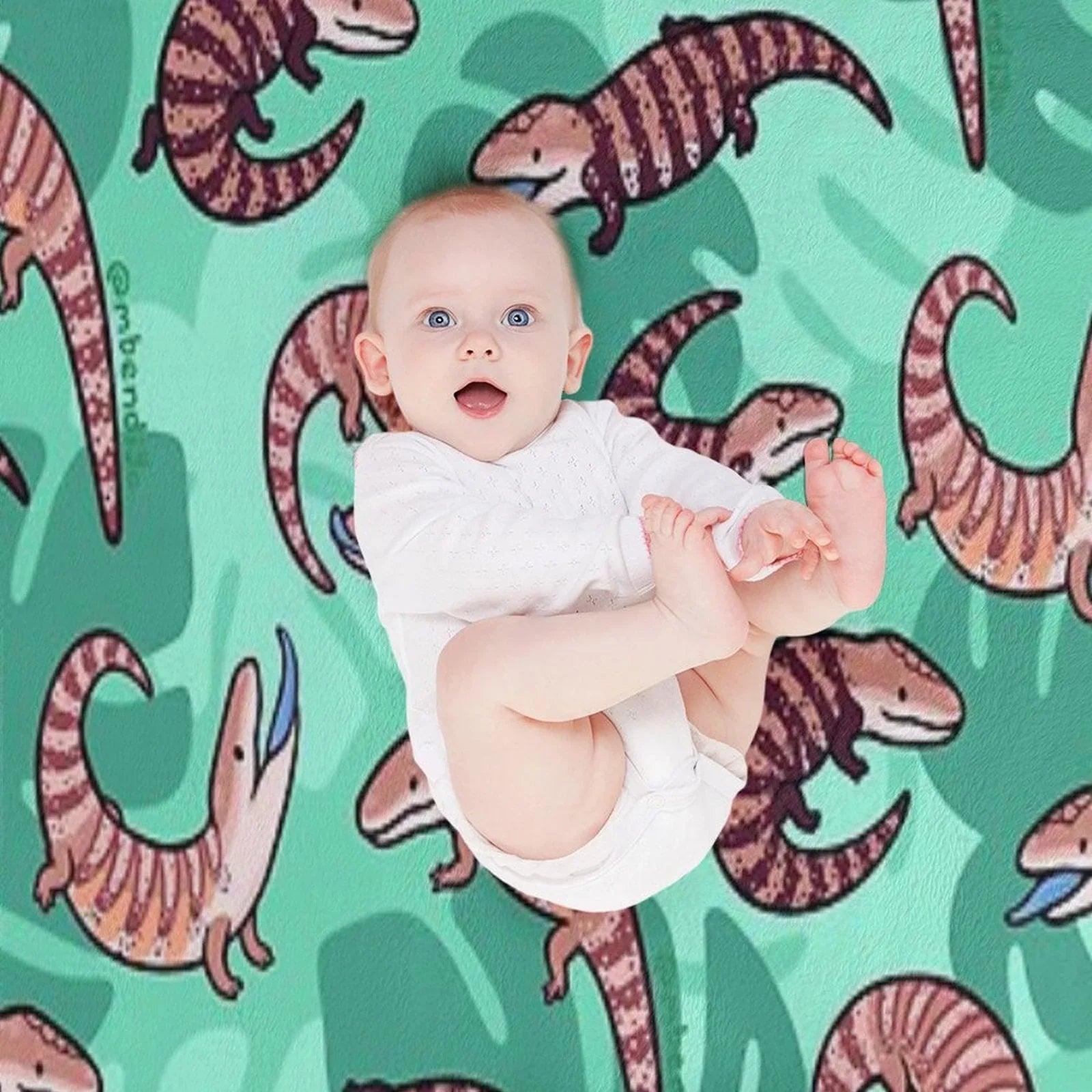 Blue Tongue Skink Throw Blanket