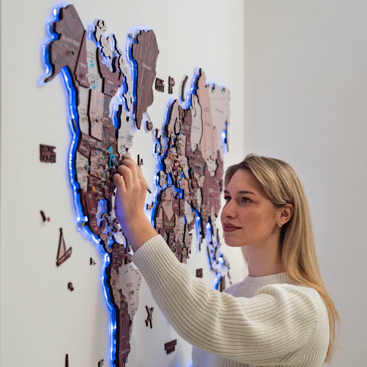 3D LUMINOUS LED Wooden World Map 2.0 Cappuccino