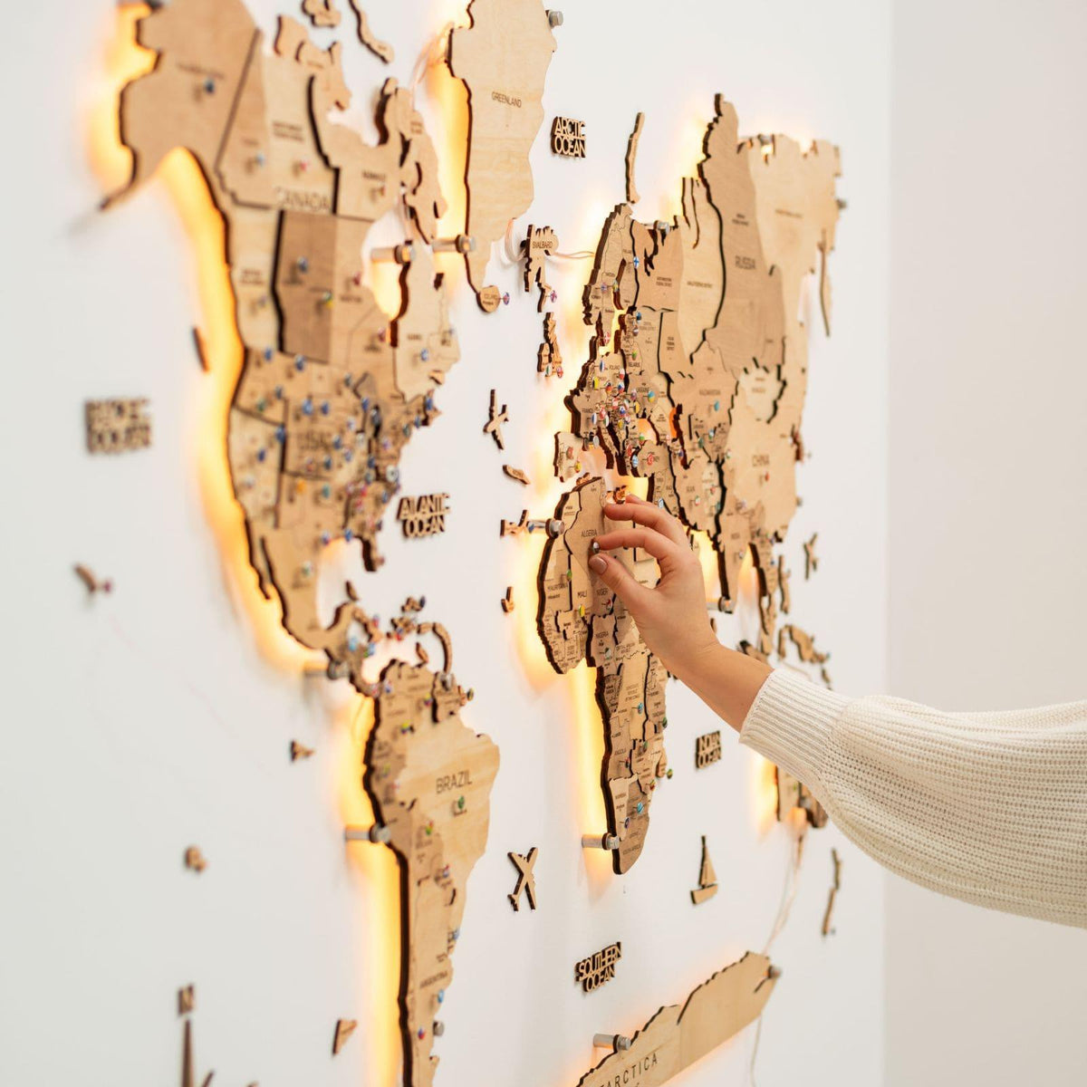 3D LED Wooden World Map 3.0 Gold