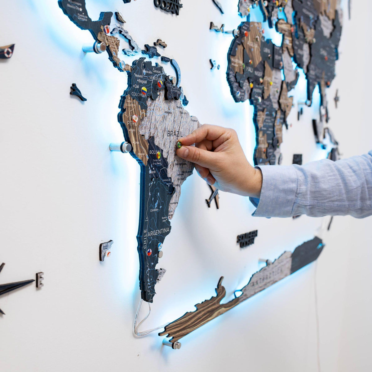 3D LED / LUMINOUS Wooden World Map 3.0 Mystery