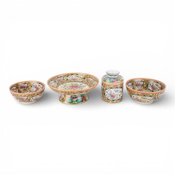 Round Bowl/Planter/ Basin - Rose Medallion Canton