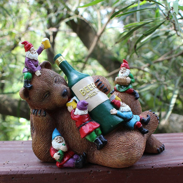 Resin Drunk Brown Bear and Dwarf Decorations Creative Courtyard Garden