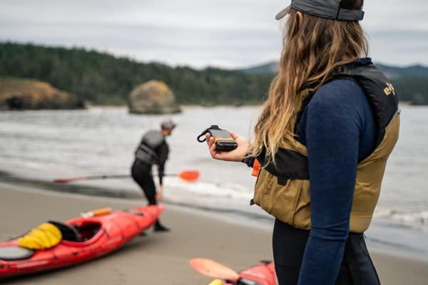 Spot Satellite GPS Messenger with SOS - Works in Areas Without Cell Phone Coverage - Gifts for You 'n Me