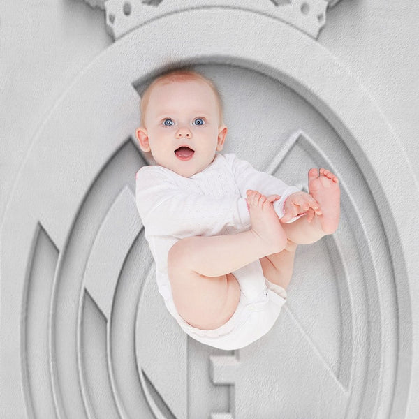 Madrid # Real Logo White Plush Throw Blanket