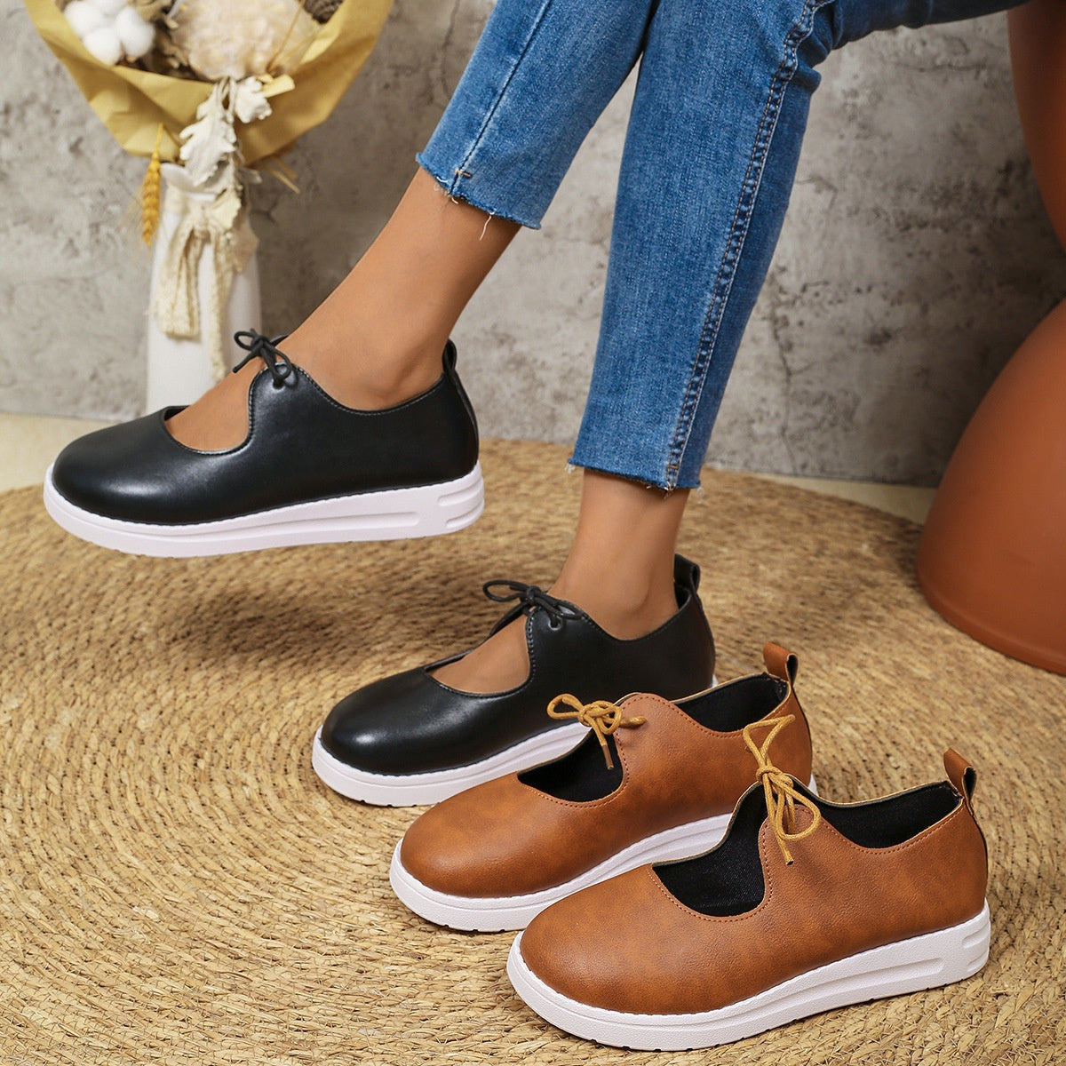 Round toe front strap solid color casual single shoe for women