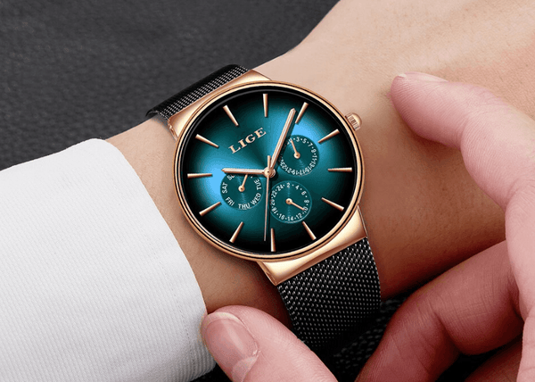 Men's Elegant Watch With  Stainless Steel Straps And Chronometers For Day And Date Display Unique Design Perfect Gift For Man And Women