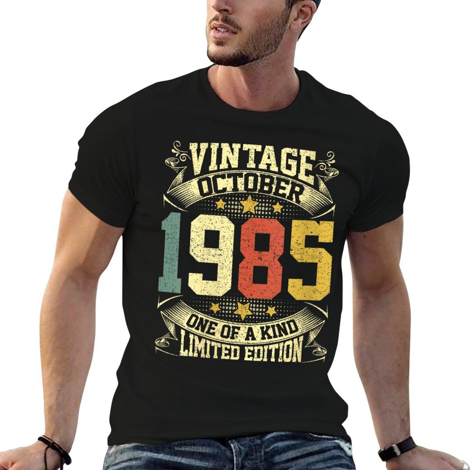 Womens 40 Year Old Gift Vintage Made In October 1985 40th Birthday  Lightweight T-Shirt