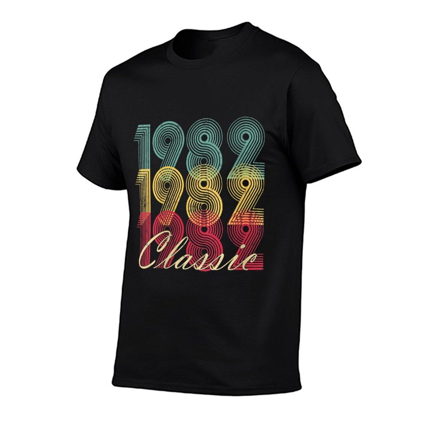 Womens Vintage 1982 40th Birthday Gift Retro 40 Years Old  Trendy Pattern T-Shirt